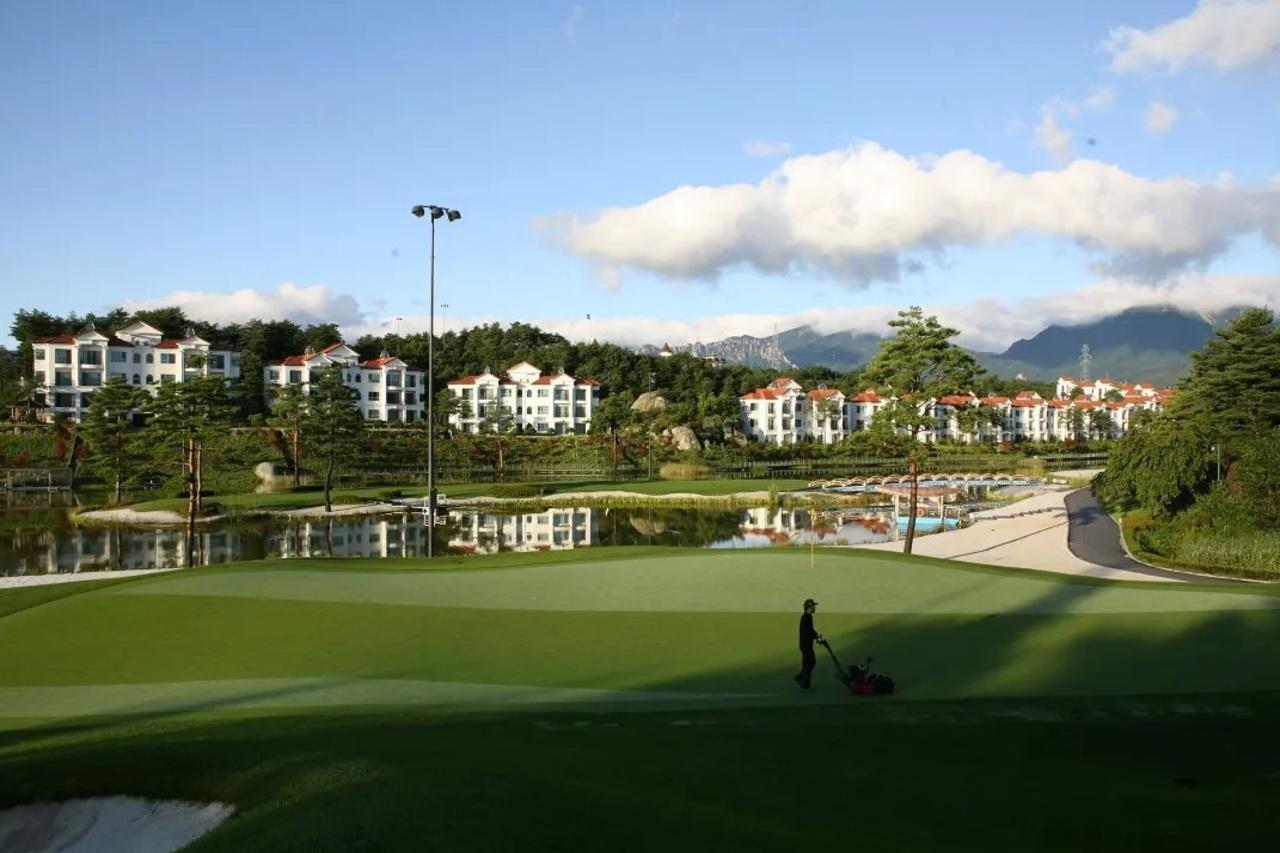 Pineridge Hotell Sokcho Eksteriør bilde