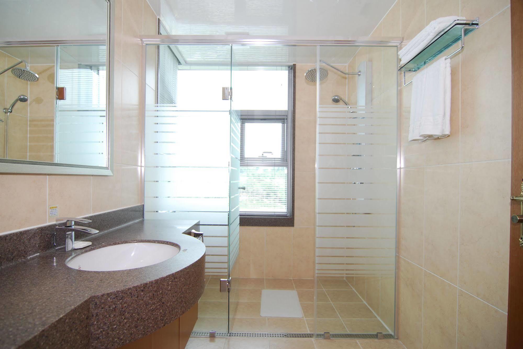 Pineridge Hotell Sokcho Eksteriør bilde
